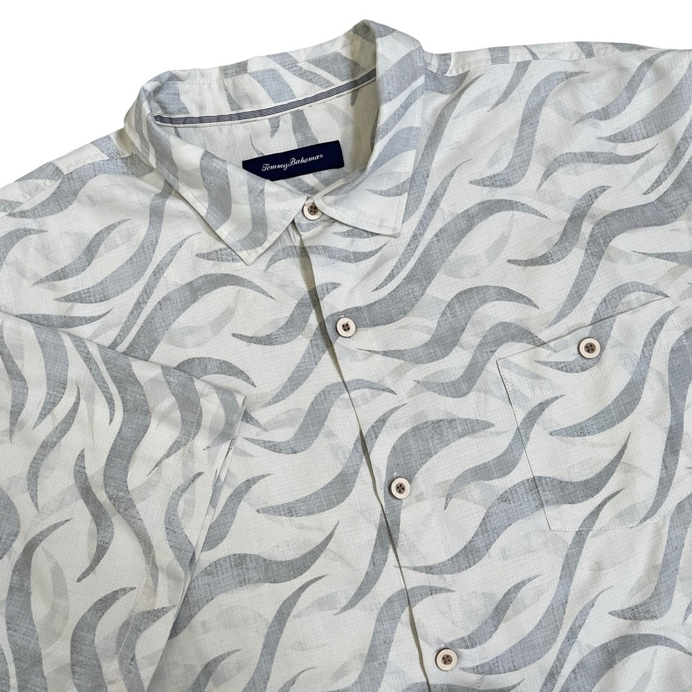 Tommy Bahama Wave Print Camp Shirt‎ Mens 3XL Gray White Silk Blend Casual Resort